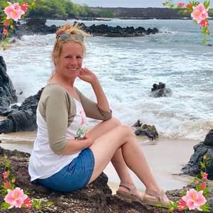 Meet your Posher, Debbie